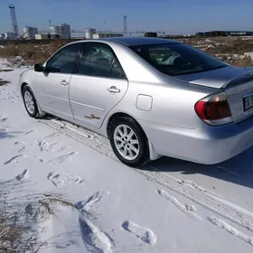 Toyota Camry 2005