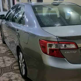 Toyota Camry 2014