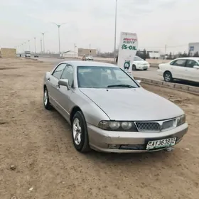 Mitsubishi Diamante 1995