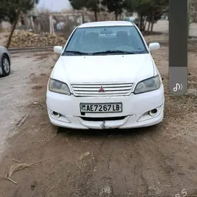 Mitsubishi Lanser 2002