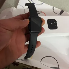 Apple watch 5