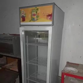 Witrina holodilnik