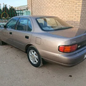 Toyota Camry 1993