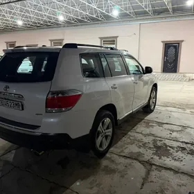 Toyota Highlander 2011