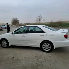 Toyota Camry 2004
