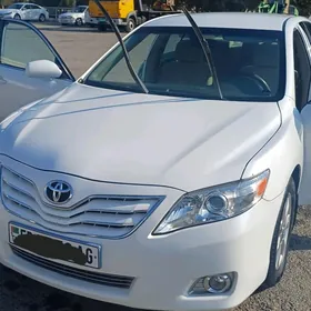 Toyota Camry 2010