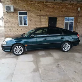 Toyota Avensis 2002