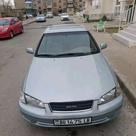 Toyota Camry 2000