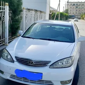 Toyota Camry 2004