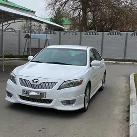 Toyota Camry 2011