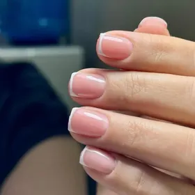 dyrnak narasewanya  nogti