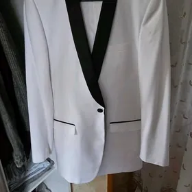 Мужской праздничный пиджак