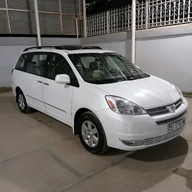 Toyota Sienna 2004