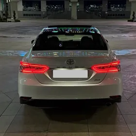 Toyota Camry 2020