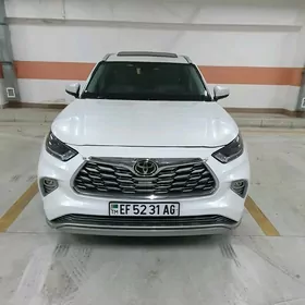 Toyota Highlander 2022