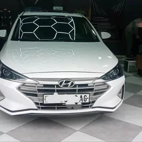 Hyundai Elantra 2020