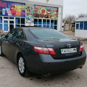 Toyota Camry 2010