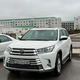 Toyota Highlander 2026