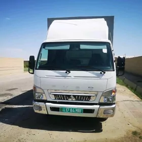 Mitsubishi Canter 2025