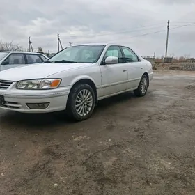 Toyota Camry 2000