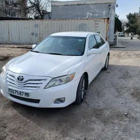 Toyota Camry 2010