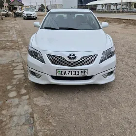 Toyota Camry 2010