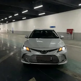 Toyota Camry 2022