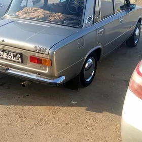 Lada 2104 1983