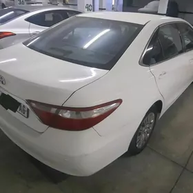 Toyota Camry 2016