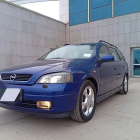 Opel Astra 2004