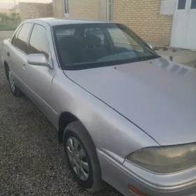 Toyota Camry 1990