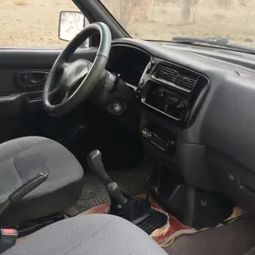 Mitsubishi L200 2002