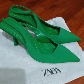 Женская обувь