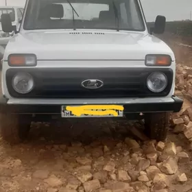 Lada Niva 2004