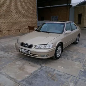 Toyota Camry 2000