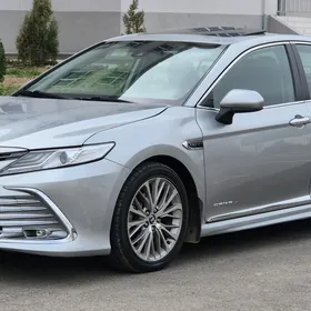 Toyota Camry 2020