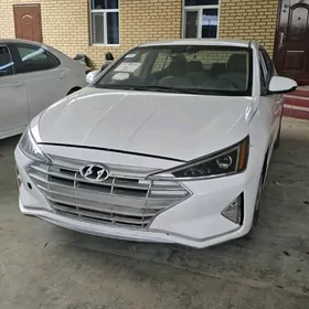 Hyundai Elantra 2020