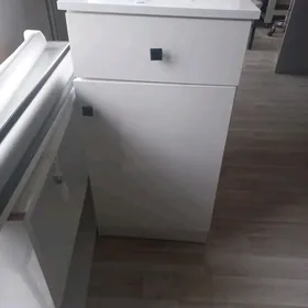 ceker tumbocka shkaf