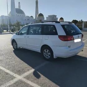 Toyota Sienna 2008