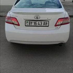 Toyota Camry 2011