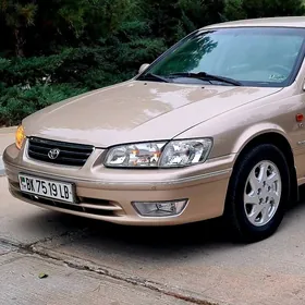 Toyota Camry 2000