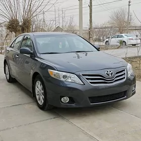 Toyota Camry 2010