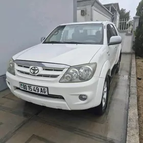 Toyota Fortuner 2008