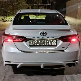 Toyota Camry 2021