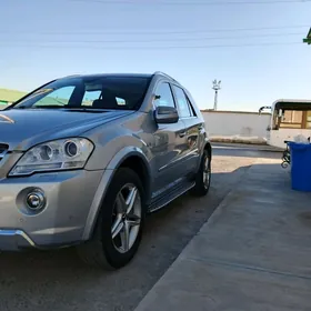 Mercedes-Benz ML350 2010
