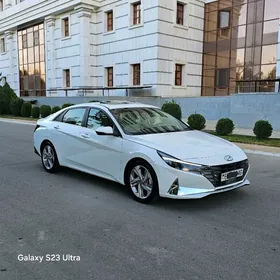 Hyundai Elantra 2021