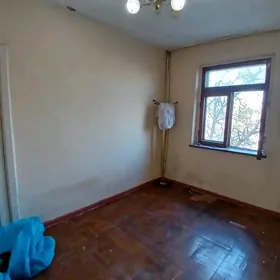 10mkr 4/3etažy 3komnat