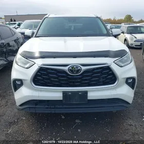 Toyota Highlander 2022