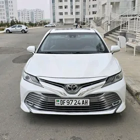 Toyota Camry 2018