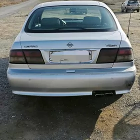 Nissan Cefiro 2000